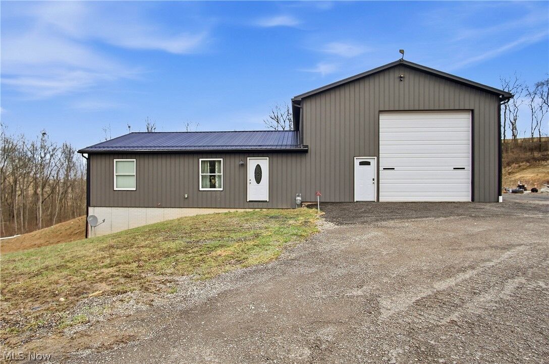 Property Photo:  8660 Rural Dale Road  OH 43720 