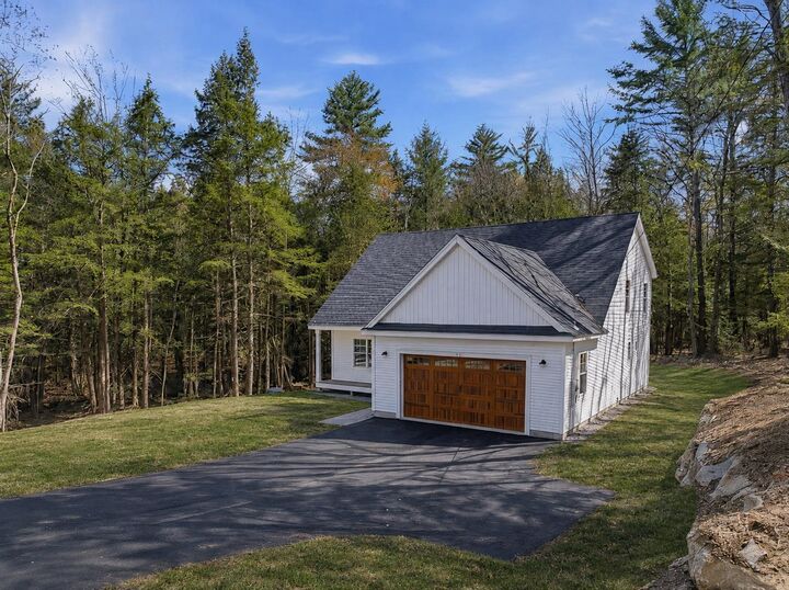 Property Photo: 23 Bessie Leavitt Lane NH 03070