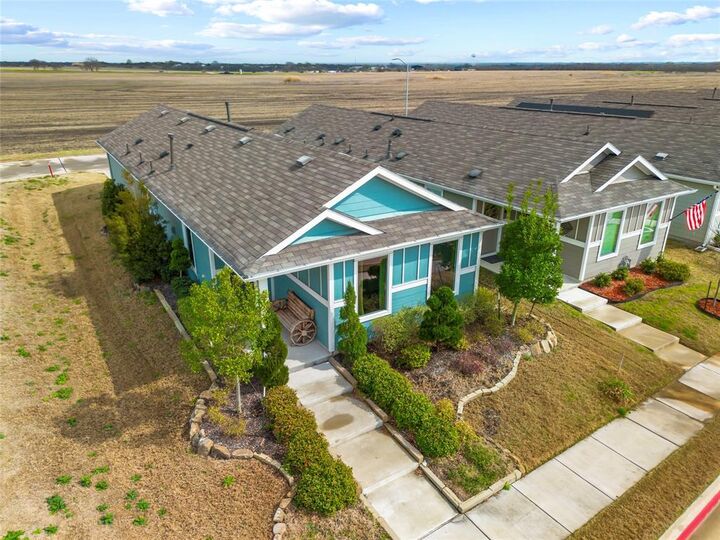 Property Photo:  421 Corsair Way  TX 75125 