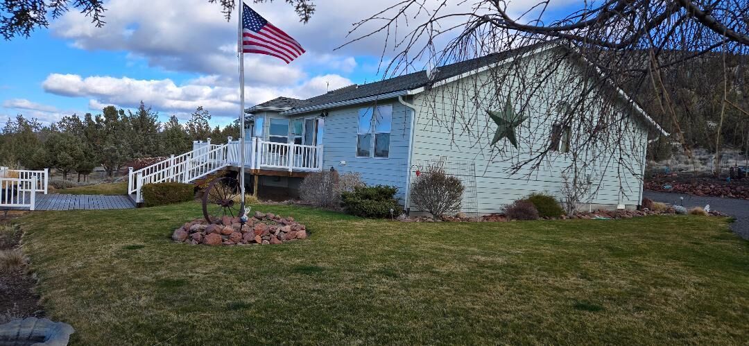 Property Photo:  10595 SW Mintken Lane  OR 97734 