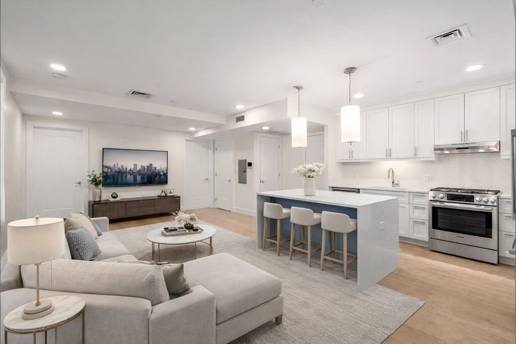 Property Photo:  301 Border St. 402  MA 02128 