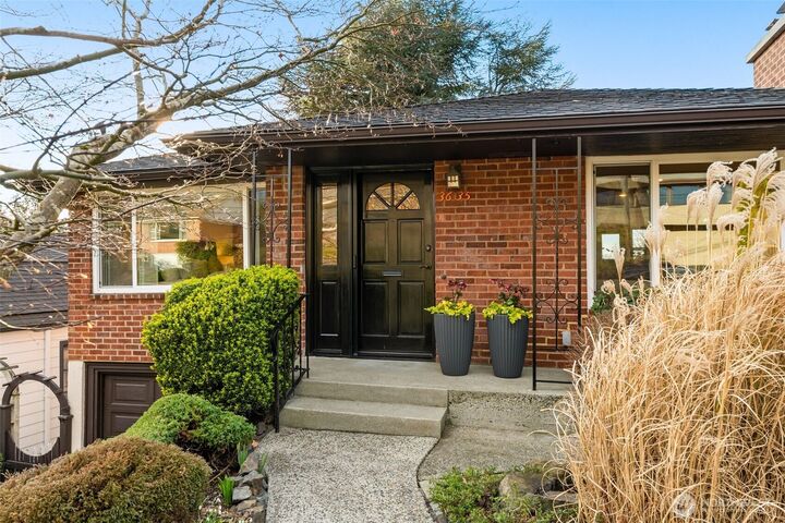 Property Photo:  3635  43rd Avenue W  WA 98199 