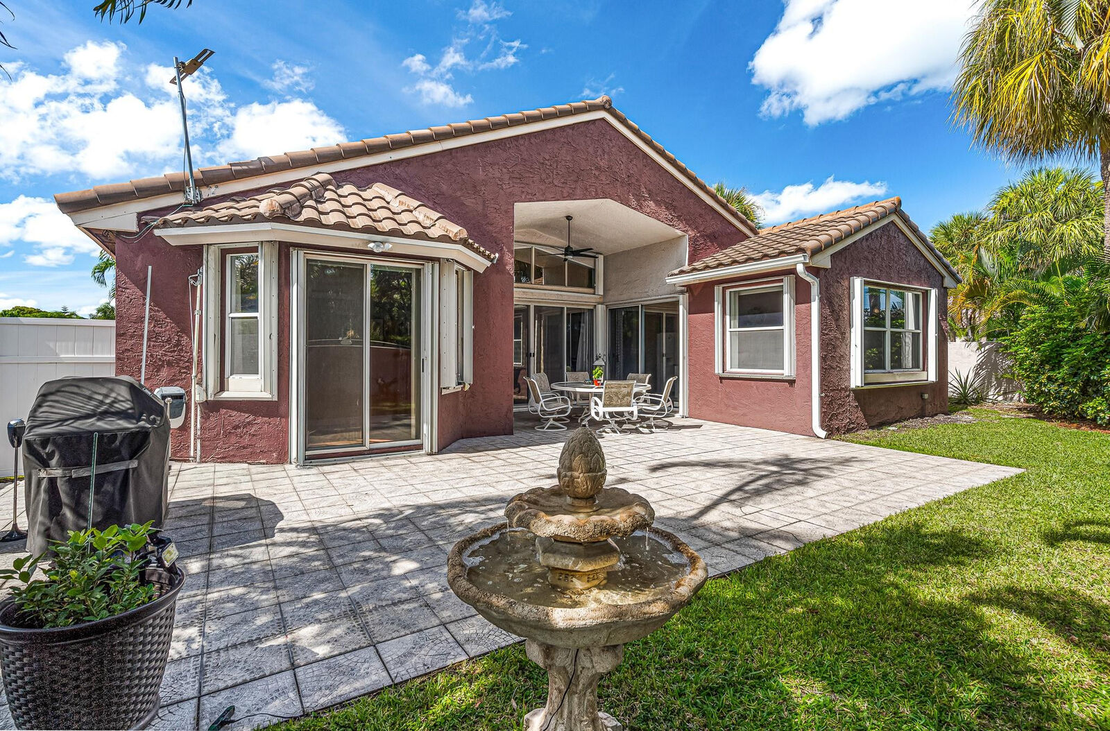 Property Photo:  3274 NW 22nd Avenue  FL 33309 