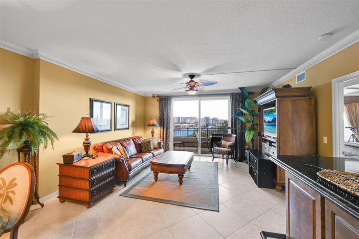 Property Photo: 2880 NE 14th Street Causeway 710 FL 33062