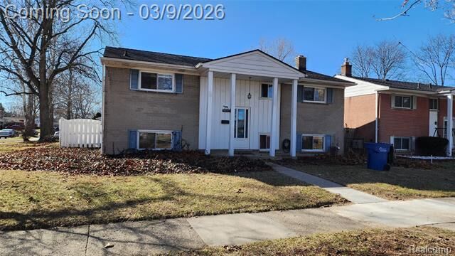Property Photo:  28621 Milton Avenue  MI 48092 