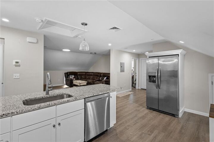 Property Photo:  5 Hill Street 3  RI 02917 