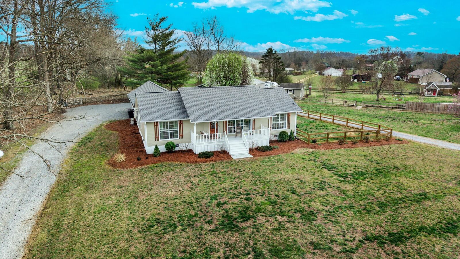 Property Photo:  340 N Mouse Creek Road NW  TN 37310 