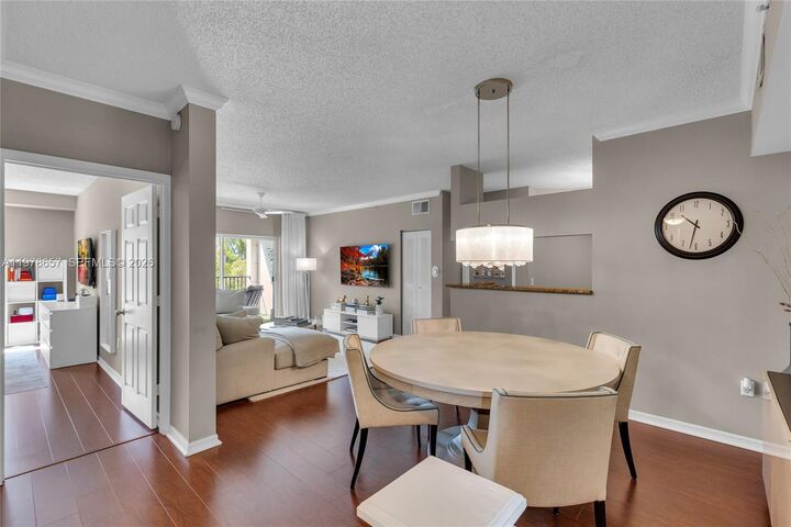 Property Photo: 2309 Tuscany Way 2309 FL 33435