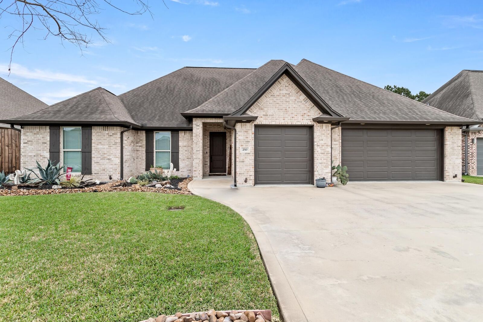 Property Photo:  250 Hidden Grove Court  TX 77657 