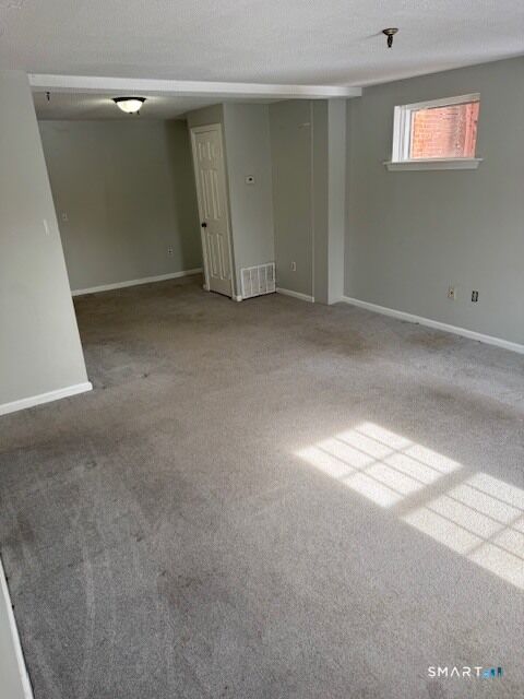 Property Photo:  1 Russell Street Apt 18  CT 06457 