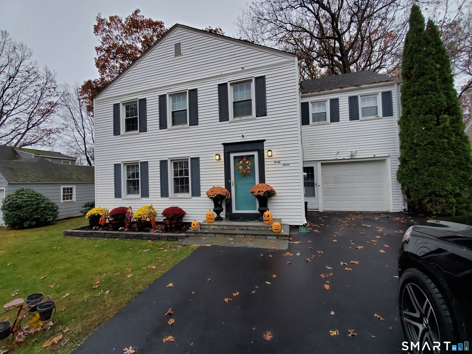 Property Photo: 43 Bateswood Road CT 06706