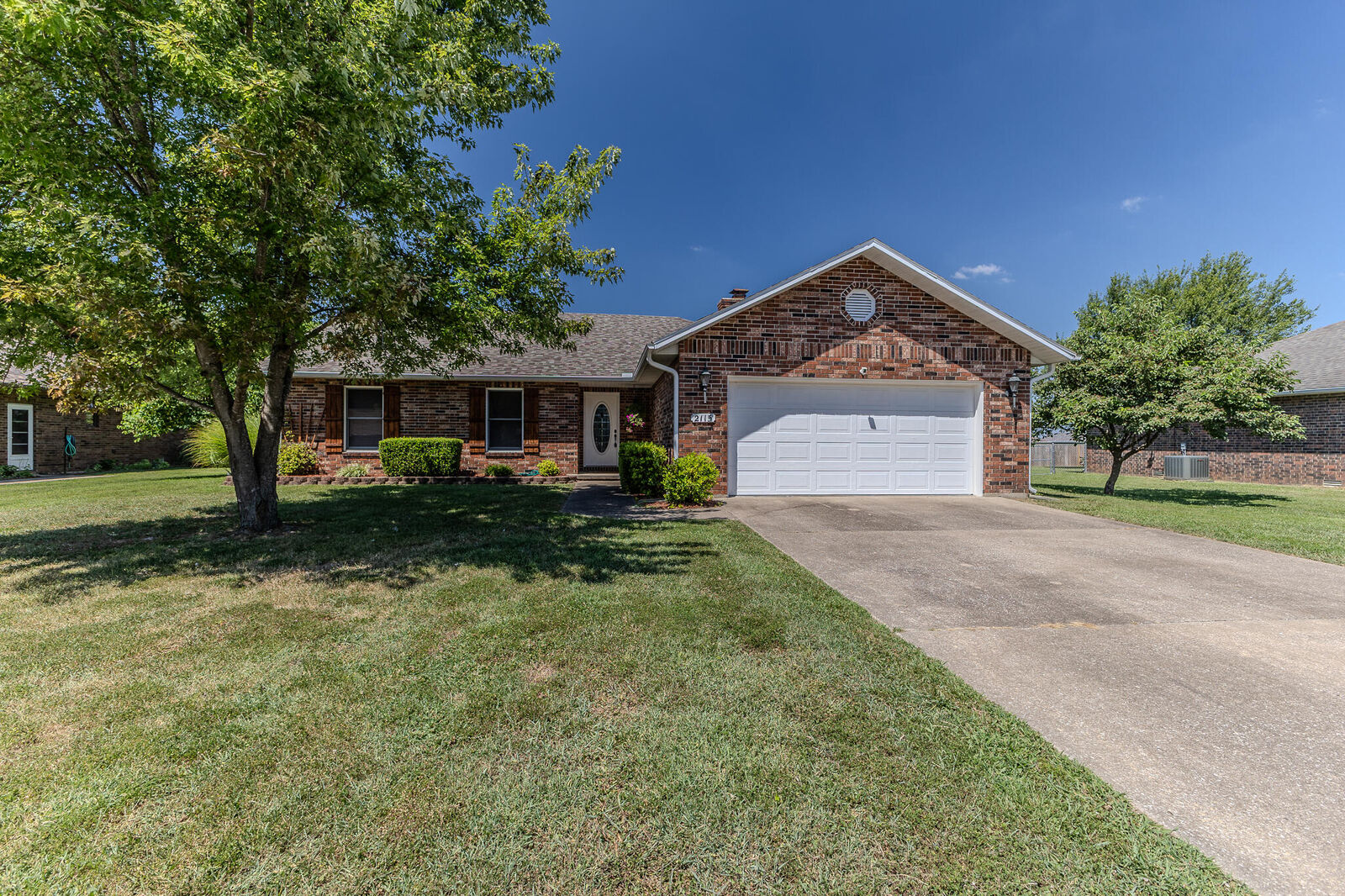 Property Photo:  2115 S Hedgewood Drive  MO 65613 