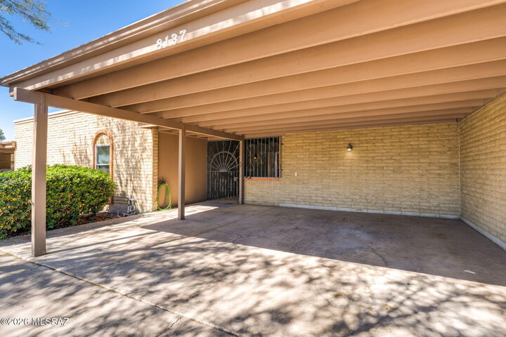 Property Photo:  8137 E Renaud Lane  AZ 85710 