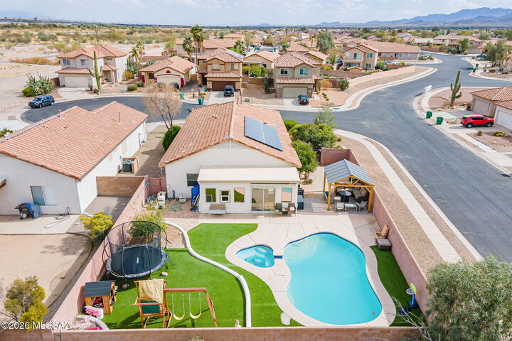 Property Photo:  7504 W Long Creek Place  AZ 85743 