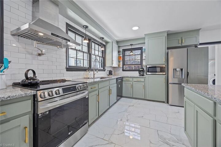 Property Photo: 1352 City Lake Road NC 27292