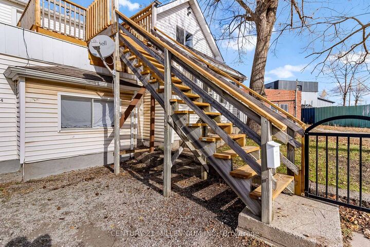 Property Photo:  1424 Beaverdams Road Upper  ON L2V 3Y1 