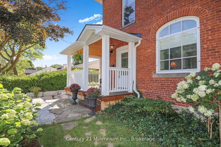 Property Photo:  439 Birch Street  ON L9Y 2W4 