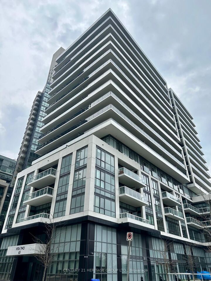 65 Annie Craig Drive 402 — photo 1