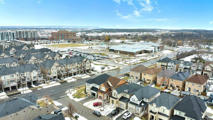 Photo de la propriété: 2561 Grand Oak Trail ON L6M 0R4