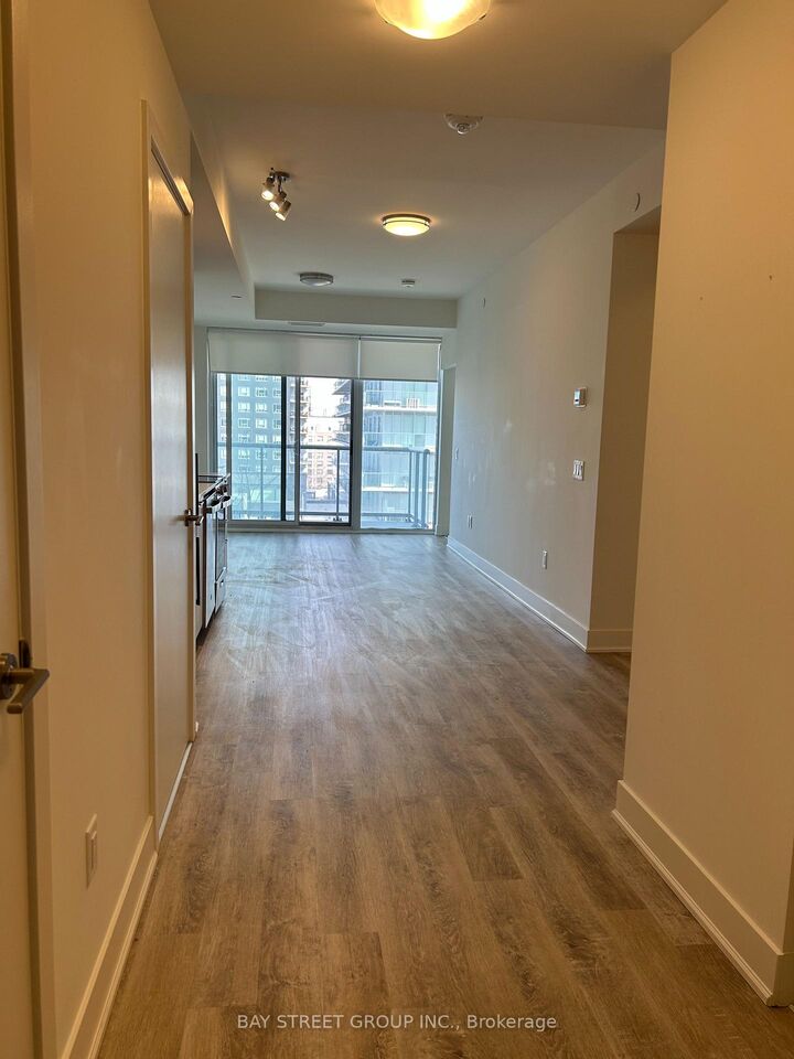 Property Photo: 185 Deerfield Drive 612 ON L3Y 0G7