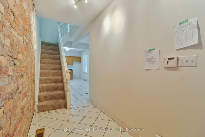 Property Photo:  27 Tisdale Street N  ON L8L 5M3 