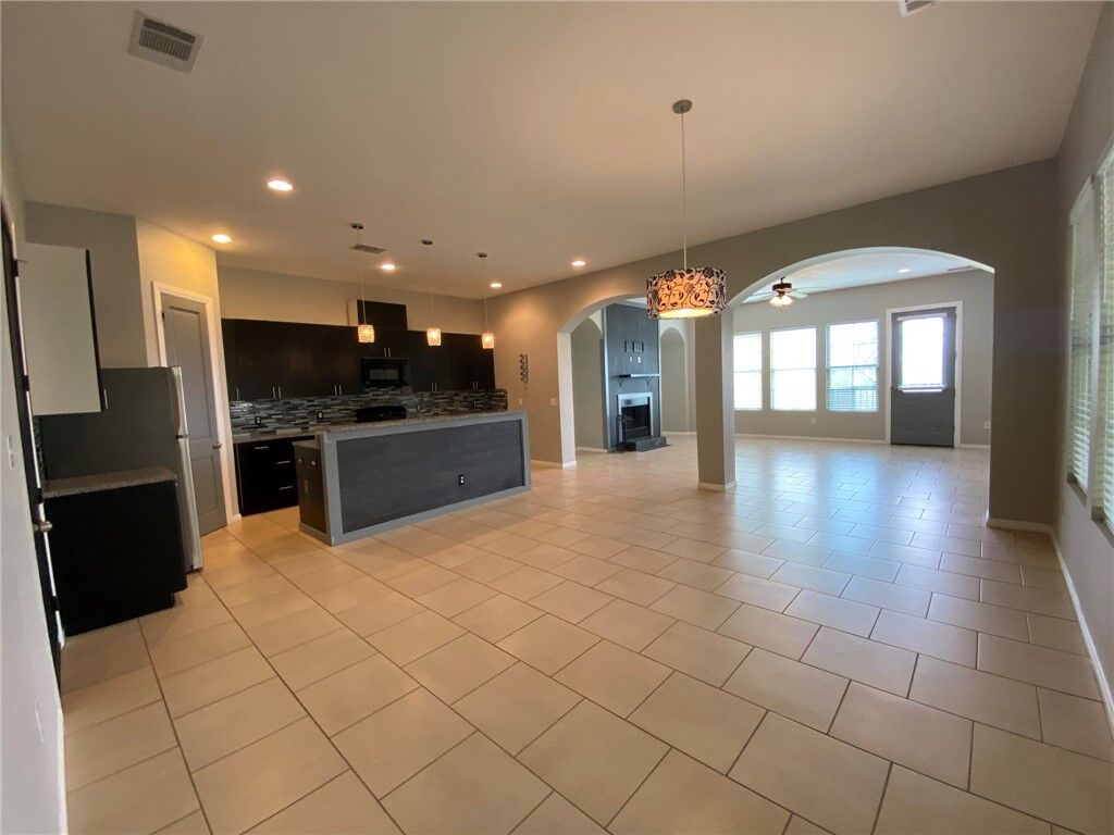 Property Photo: 204 Spellbrook Lane TX 78734