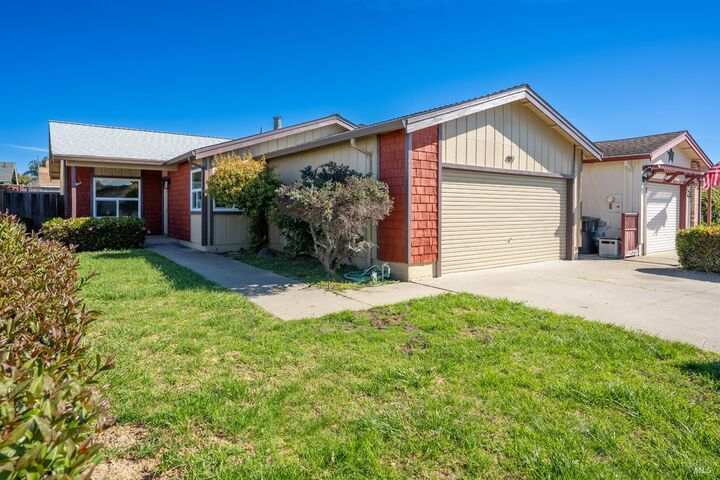 Property Photo:  482 Vivienne Drive  CA 95076 