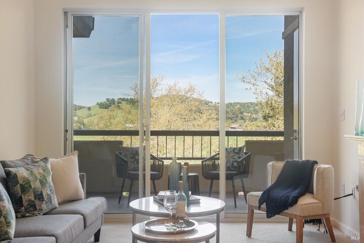 Property Photo:  100 Deer Valley Road 3H  CA 94903 