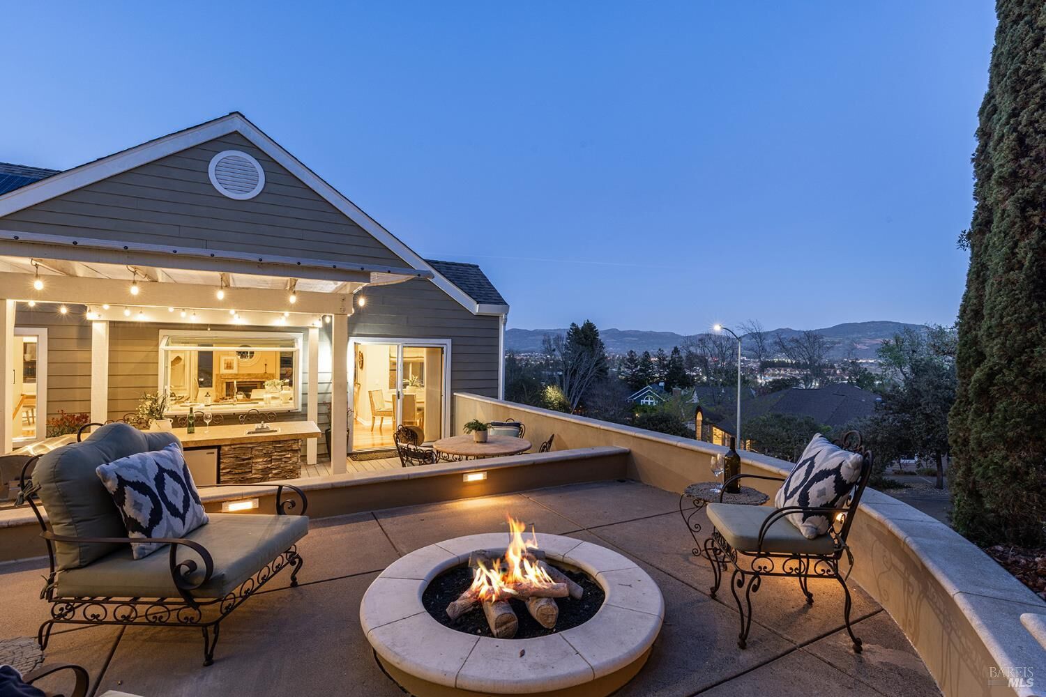Property Photo: 42 Clement Court CA 94558
