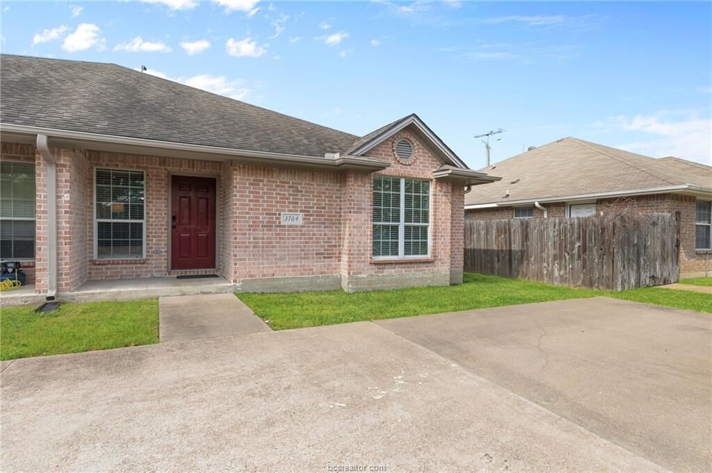 Property Photo: 3764 Oldenburg Lane TX 77845