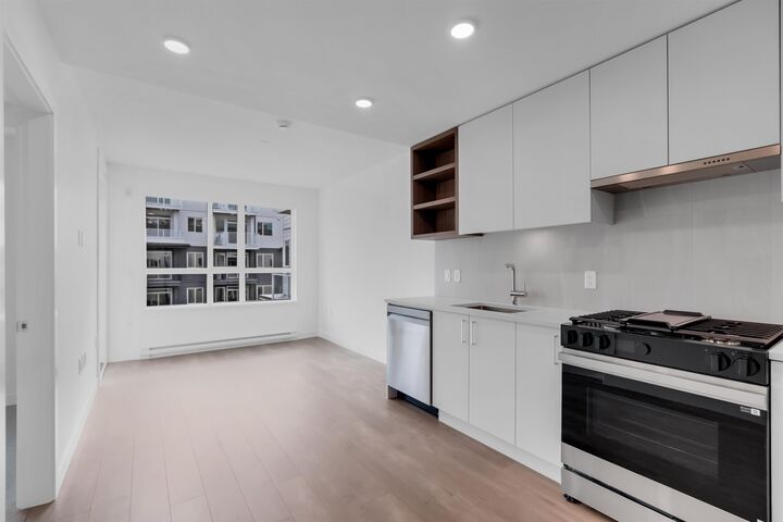 Property Photo: 723 Grover Avenue 514 BC V3J 0L9
