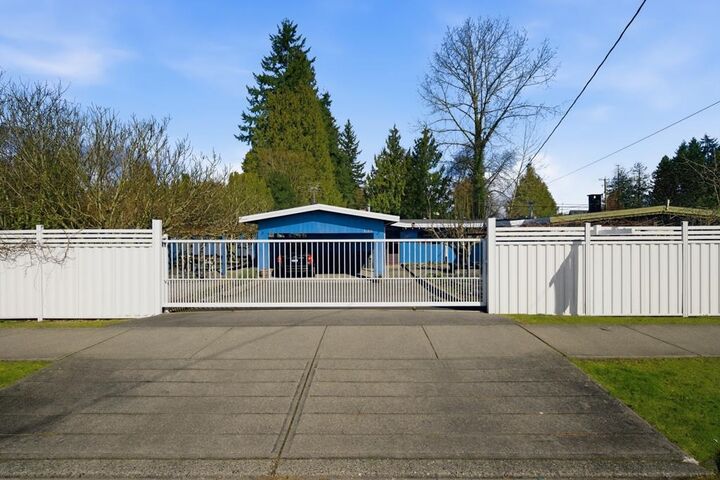 Property Photo: 12337 98 Avenue BC V3V 2K2