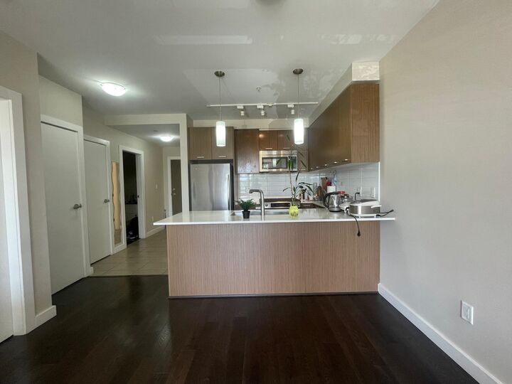 Property Photo: 1182 W 16th Street 209 BC V7P 0B3