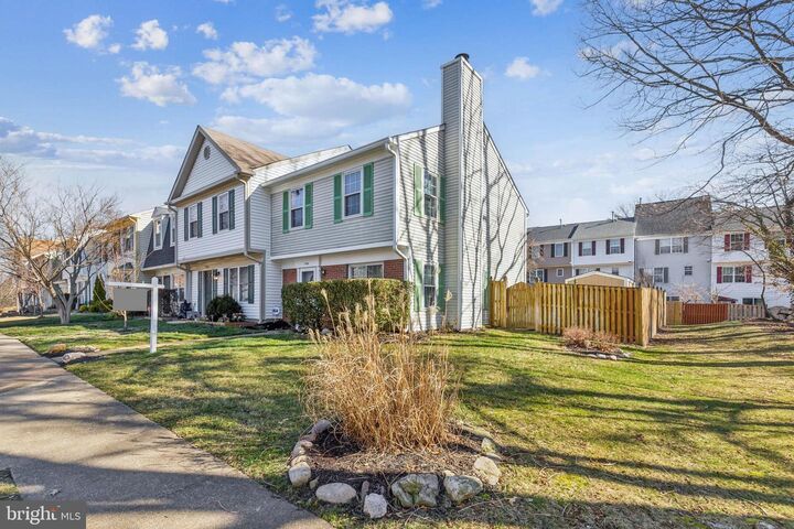 Property Photo:  7763 Wolford Way  VA 22079 