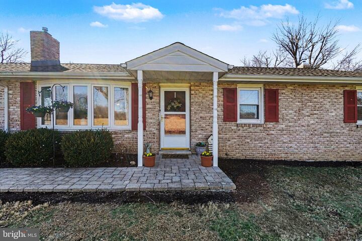 Property Photo:  152 S Old Stone House Road S  PA 17015 