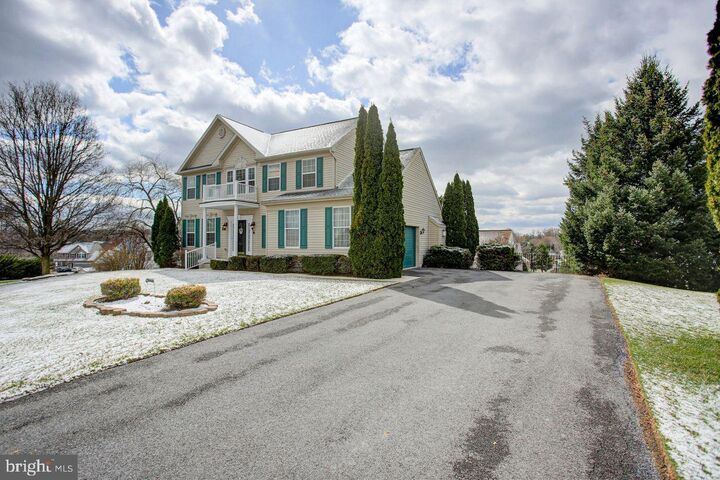 Property Photo:  108 Bridle Hill Court  PA 17202 