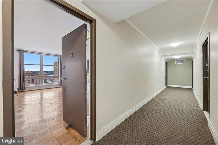 Property Photo:  1260 21st Street NW 1009  DC 20036 