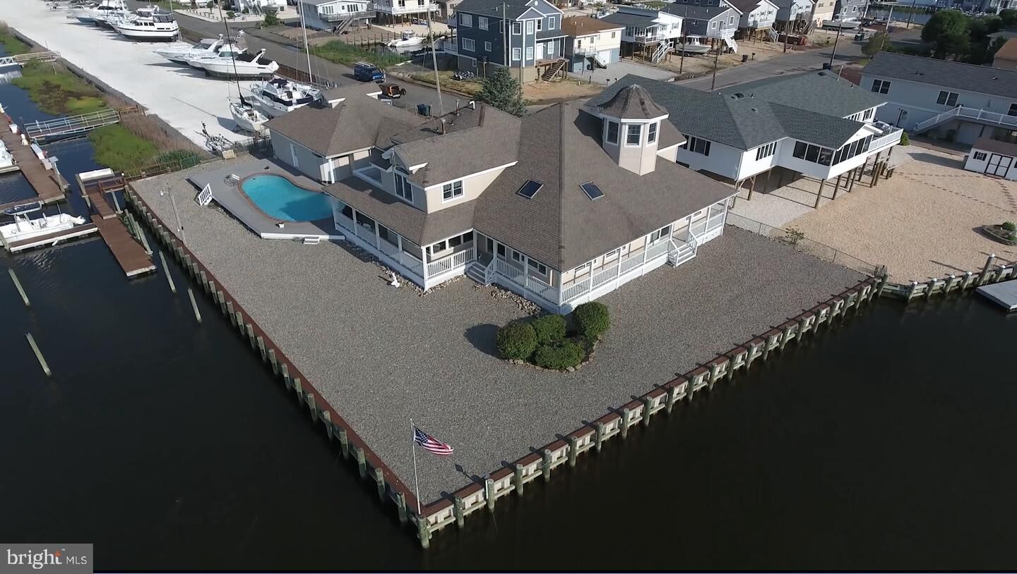 Property Photo:  50 S Boom Way  NJ 08087 