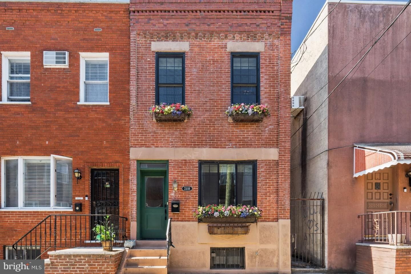 Property Photo:  2308 S Chadwick Street  PA 19145 