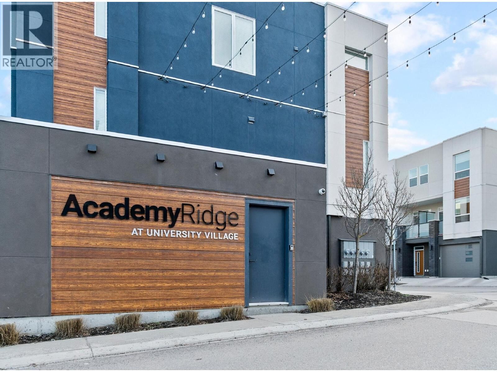 Property Photo:  610 Academy Way 111  BC V1V 0H2 
