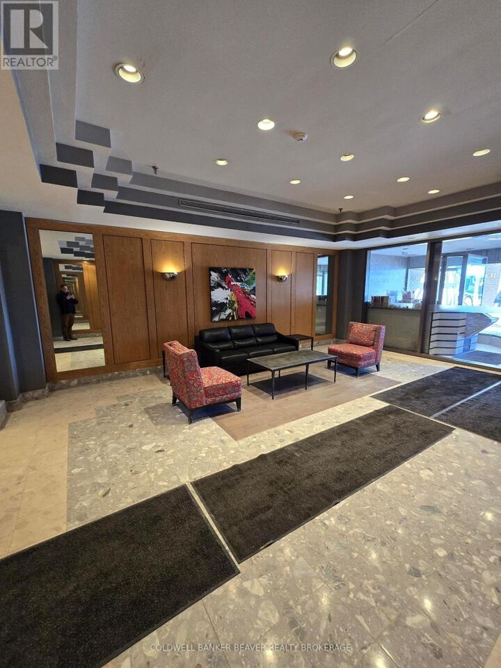 Property Photo:  695 Richmond Street 704  ON N6A 5M8 