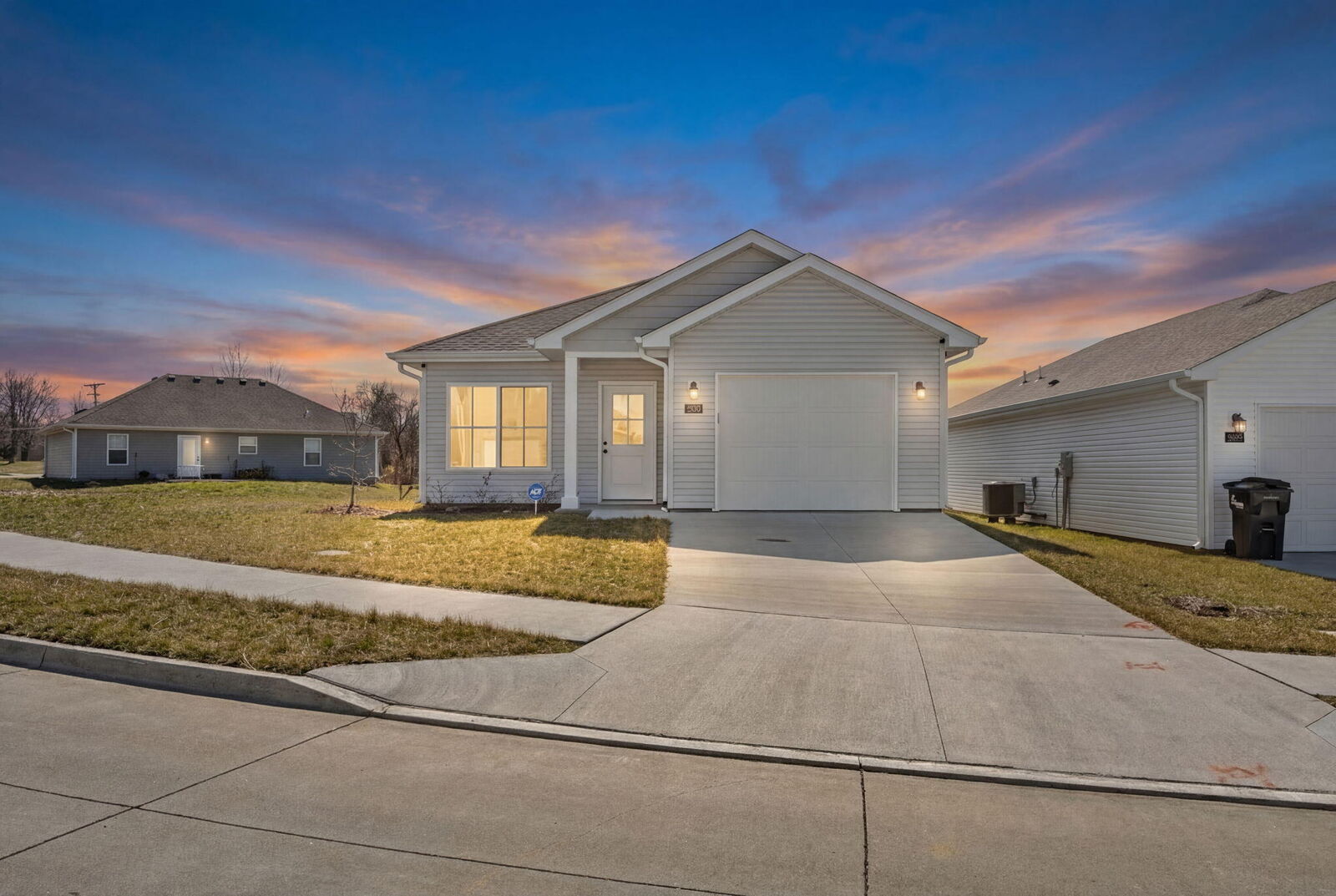 Property Photo:  2601 Frazier Lp  MO 65202 