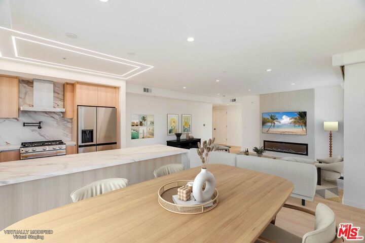 Property Photo:  1414 S Beverly Dr  CA 90035 