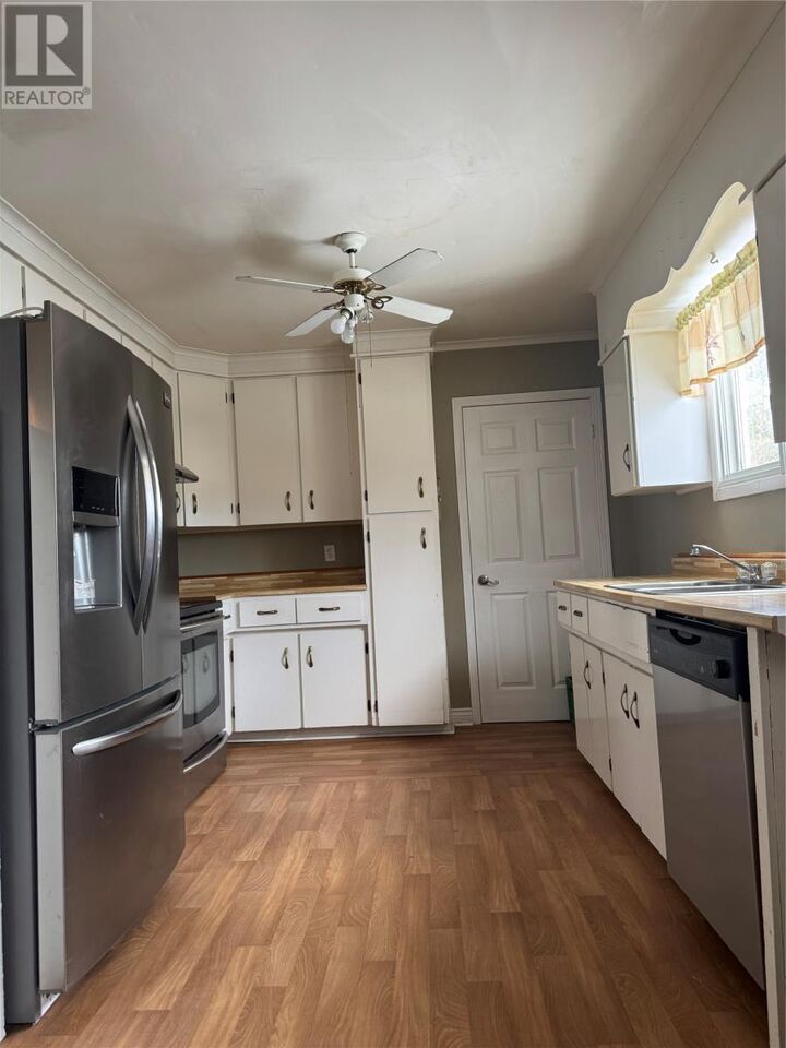 Photo de la propriété:  38 Blackler Avenue  NL A1E 3E7 