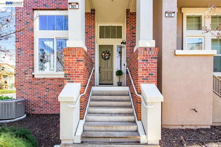 Property Photo: 2871 1st St 901 CA 94550