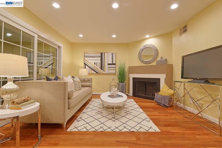 Property Photo:  4235 Tanager Cmn  CA 94555 