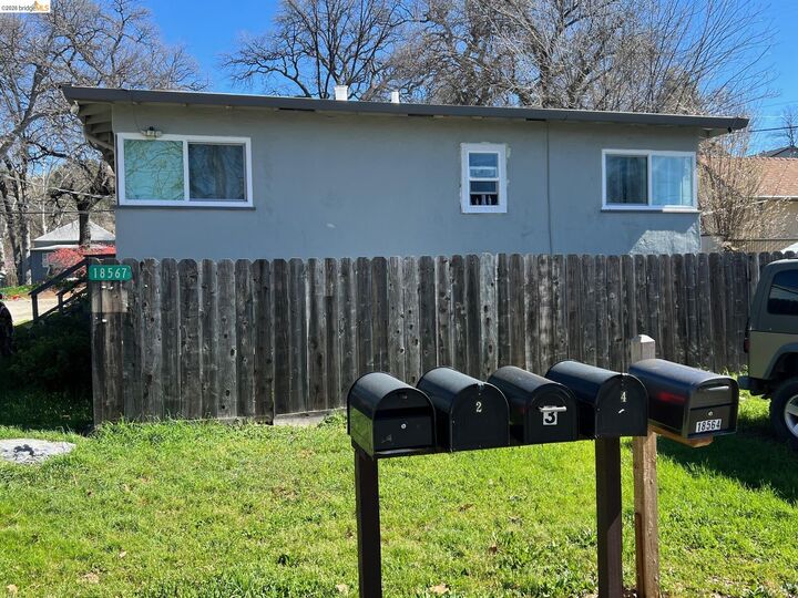 Property Photo:  18567 Pine St  CA 95379 