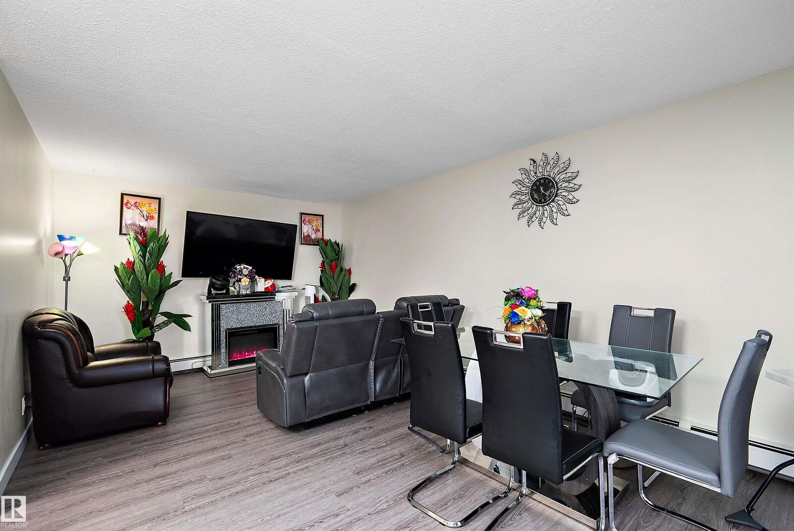Property Photo: 13460 Fort Rd NW 7 AB T5A 1C5