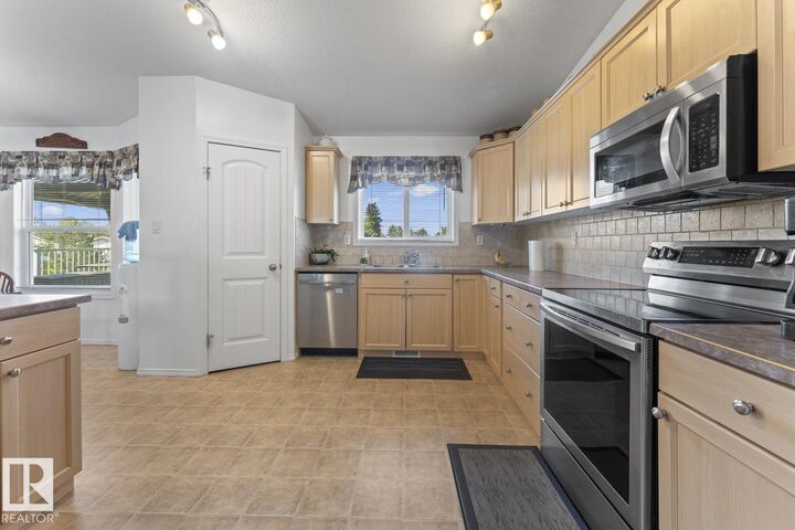 Property Photo:  3808 2nd Street  AB T0A 2K0 