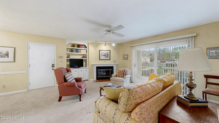 Property Photo:  814 Washburn Ave Apt 20  KY 40222 
